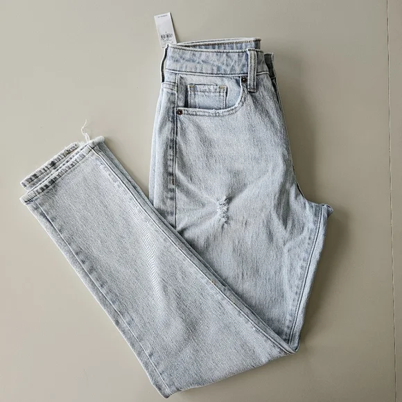 High Rise Curvy Straight Jeans - Picture 7 of 10